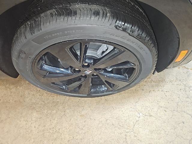 New 2026 Buick Envision Sport Touring image 9