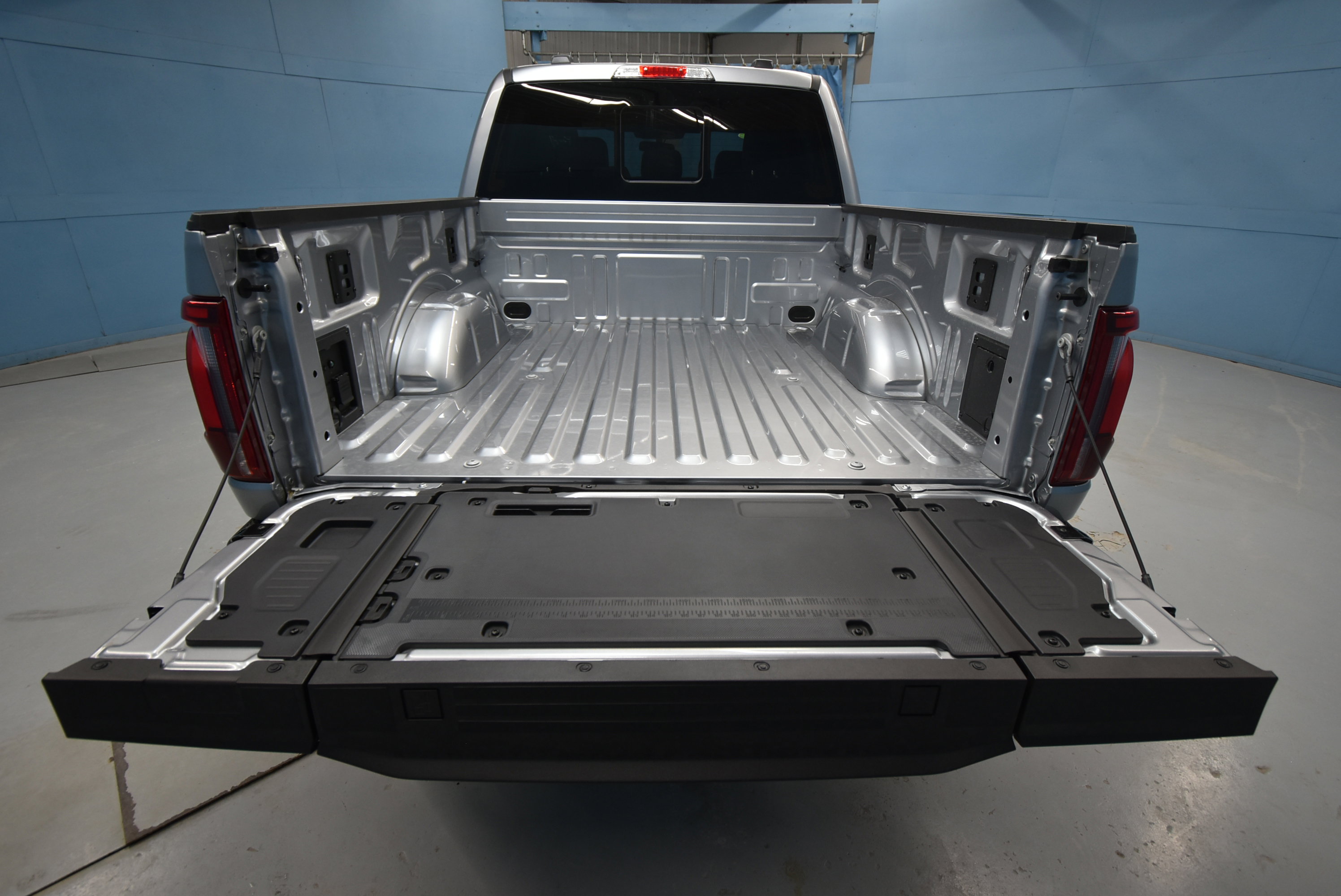 New 2025 Ford F150 Tremor w/ Equipment Group 402A High image 31