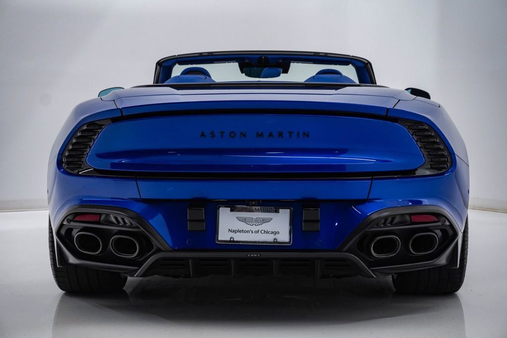 Used 2026 Aston Martin Vanquish Convertible RWD image 9