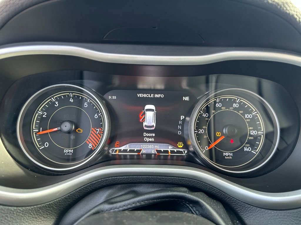 Used 2015 Jeep Cherokee Trailhawk image 13