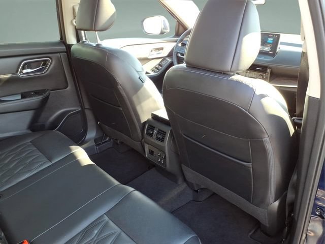 Certified 2024 Nissan Rogue Platinum w/ Platinum Premium Package AWD/4WD image 22