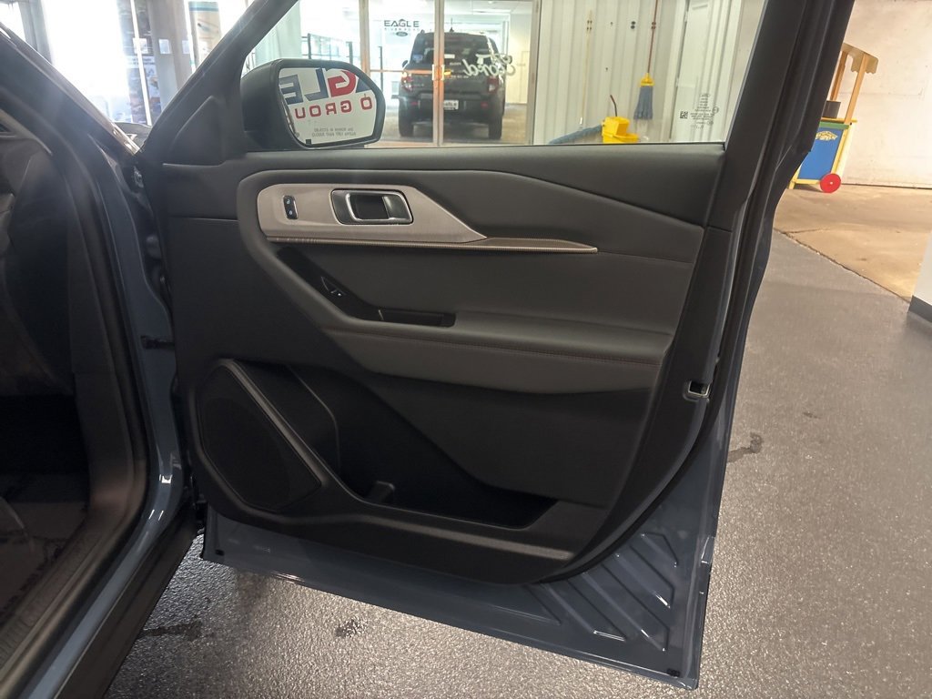New 2025 Ford Explorer Active image 33