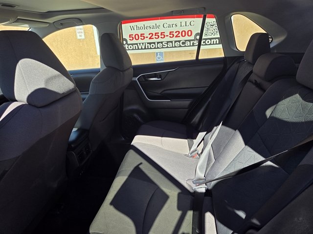 Used 2020 Toyota RAV4 XLE w/ Convenience Package AWD/4WD image 11