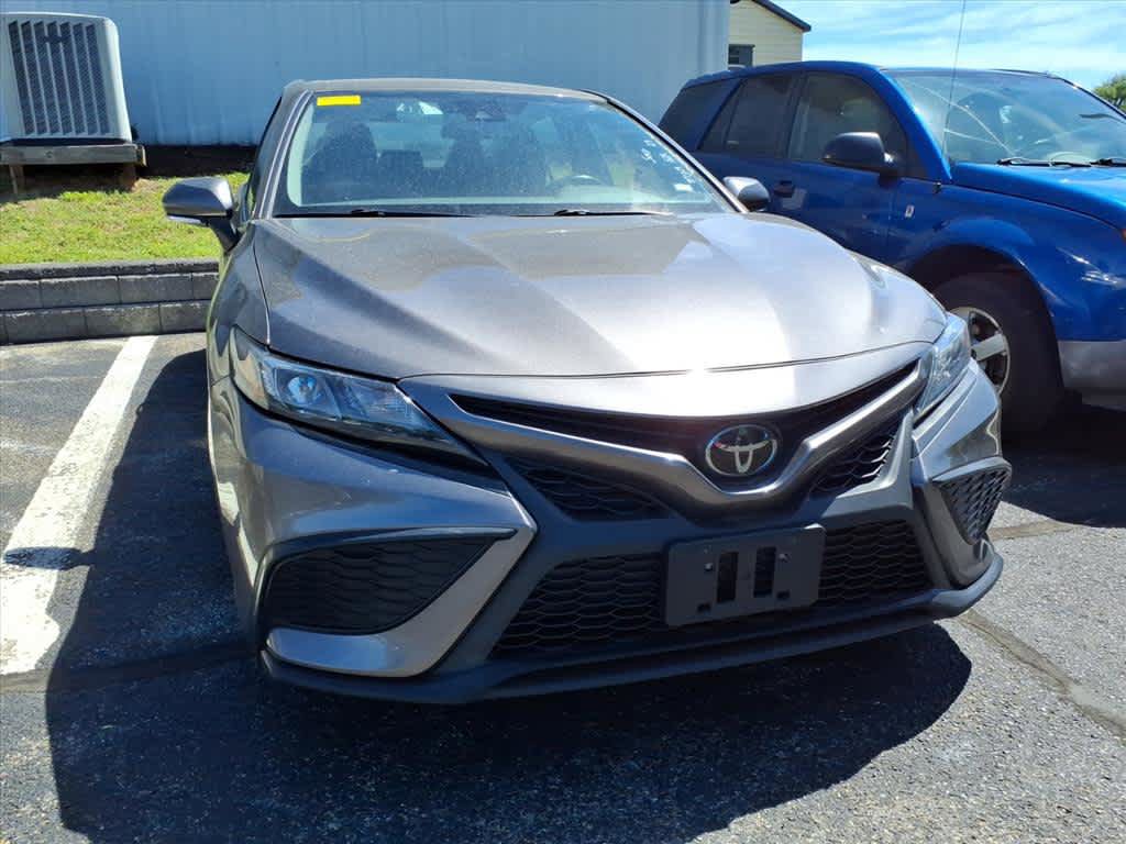 Used 2023 Toyota Camry SE FWD image 18