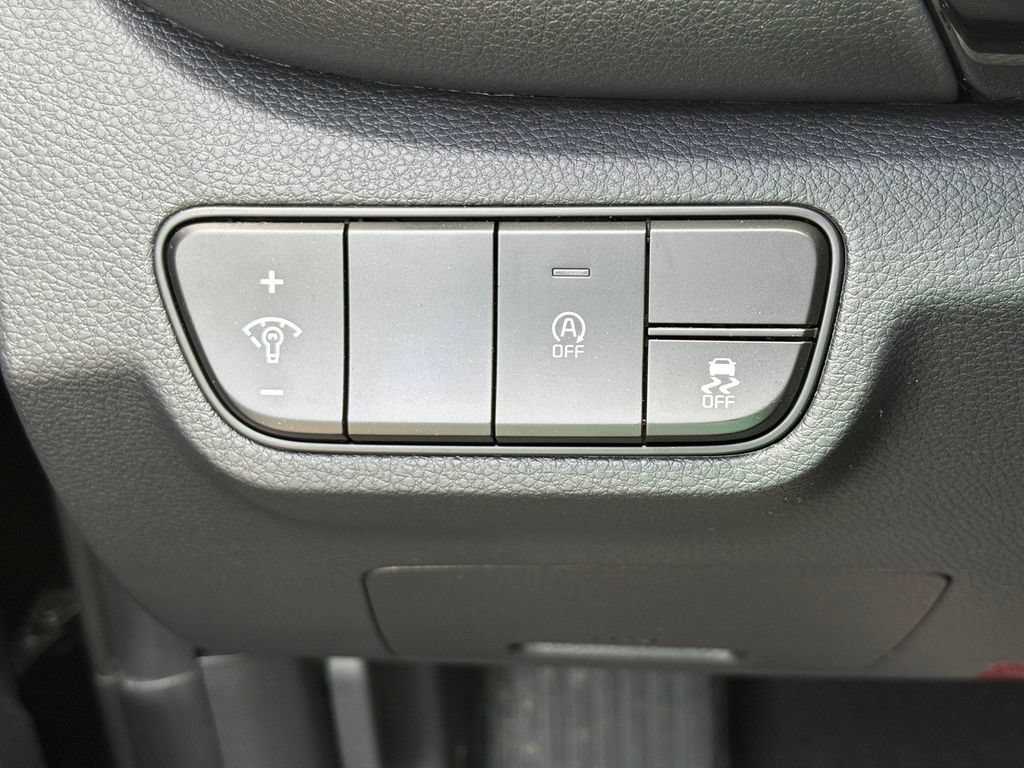 New 2026 Kia Seltos S FWD image 21