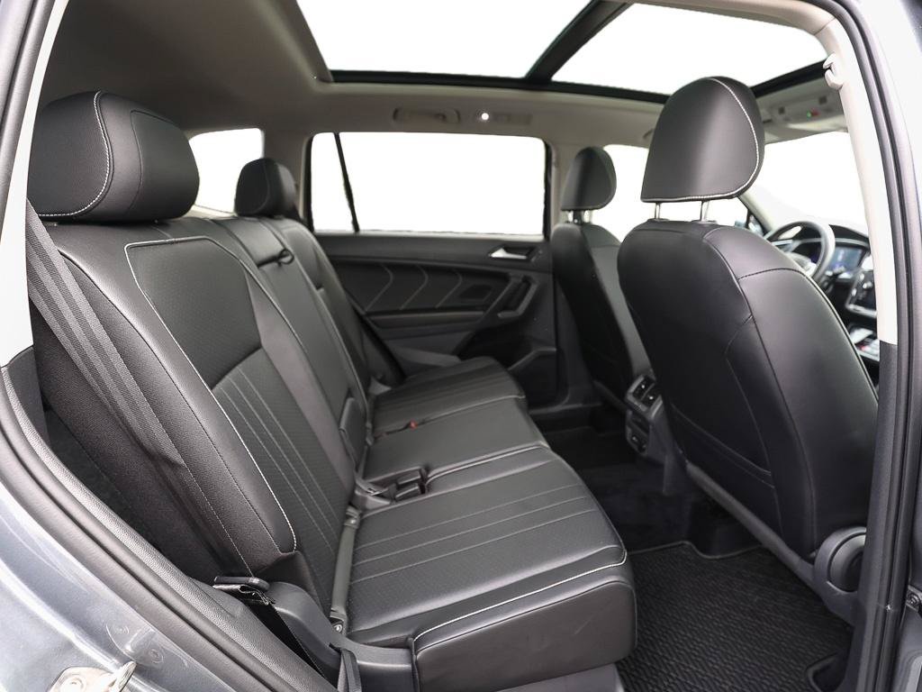 Used 2022 Volkswagen Tiguan SE AWD/4WD image 23