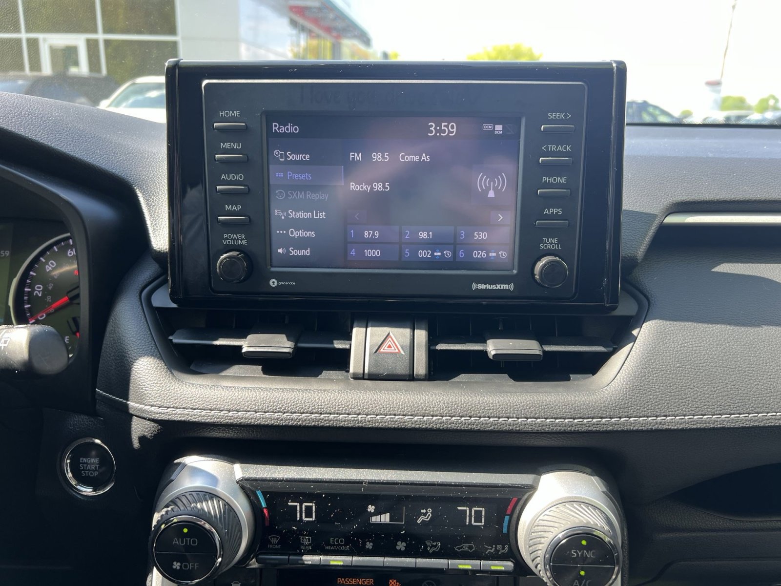 Used 2022 Toyota RAV4 XLE AWD/4WD image 26