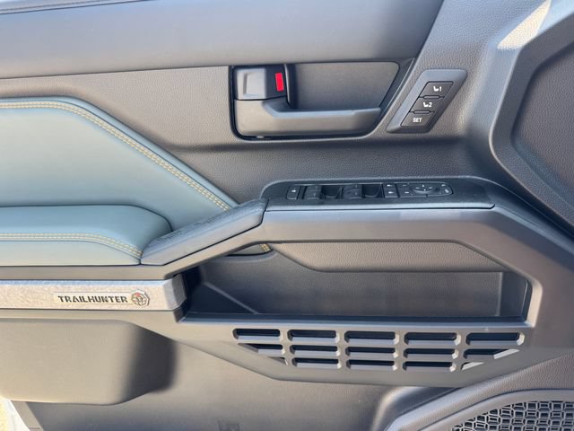 Used 2025 Toyota 4Runner Trailhunter AWD/4WD image 19