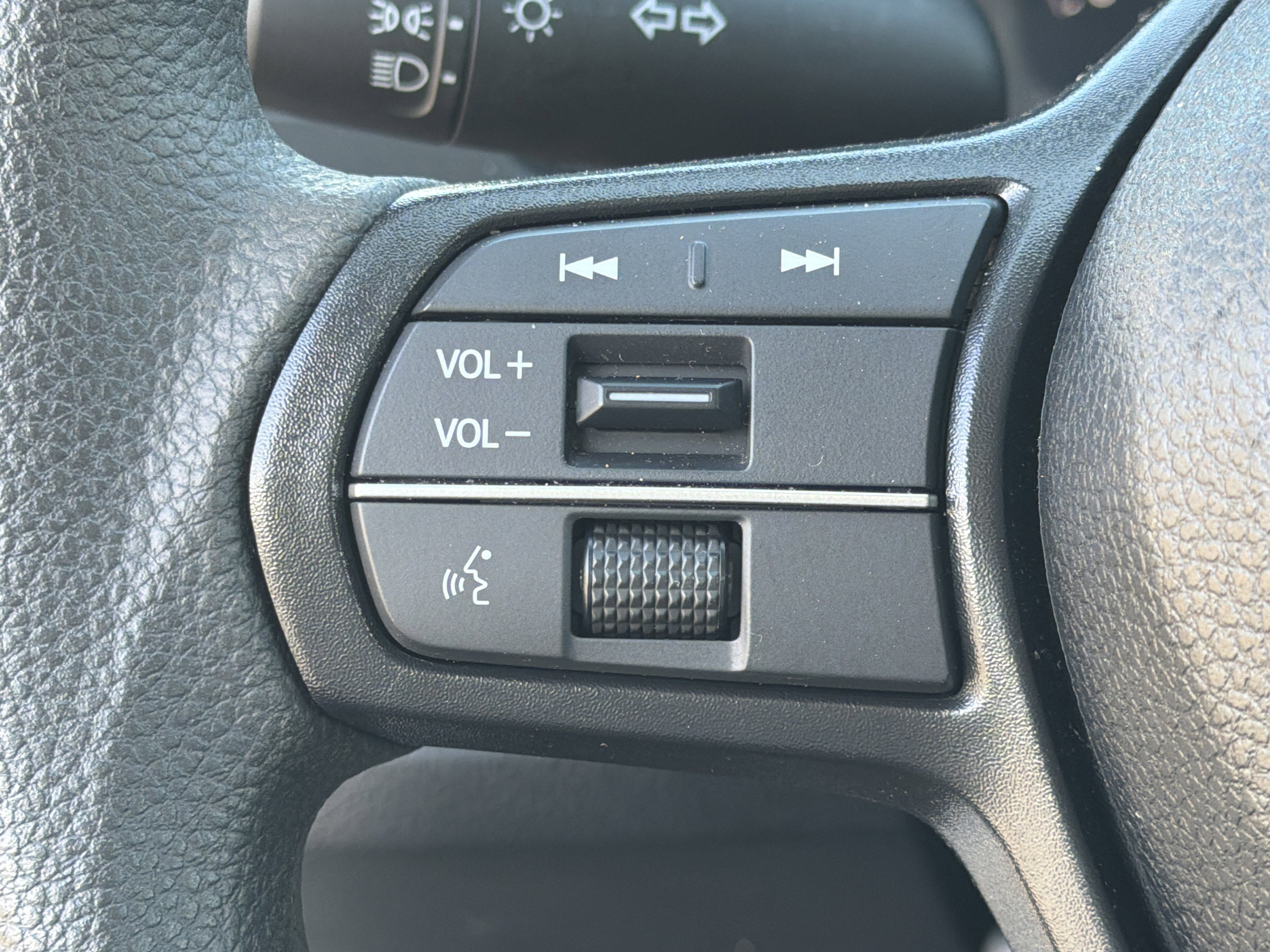 Certified 2025 Honda Accord LX image 10