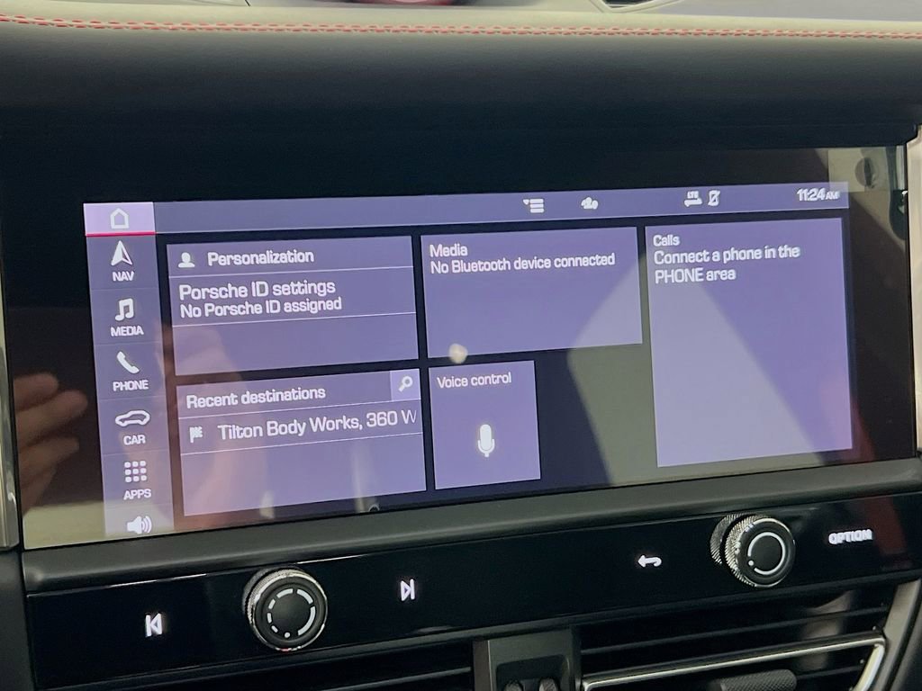 Certified 2026 Porsche Macan GTS image 15