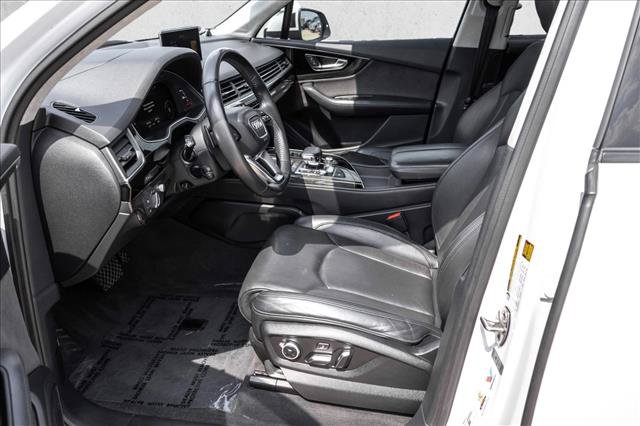 Used 2018 Audi Q7 3.0T Prestige AWD/4WD image 12