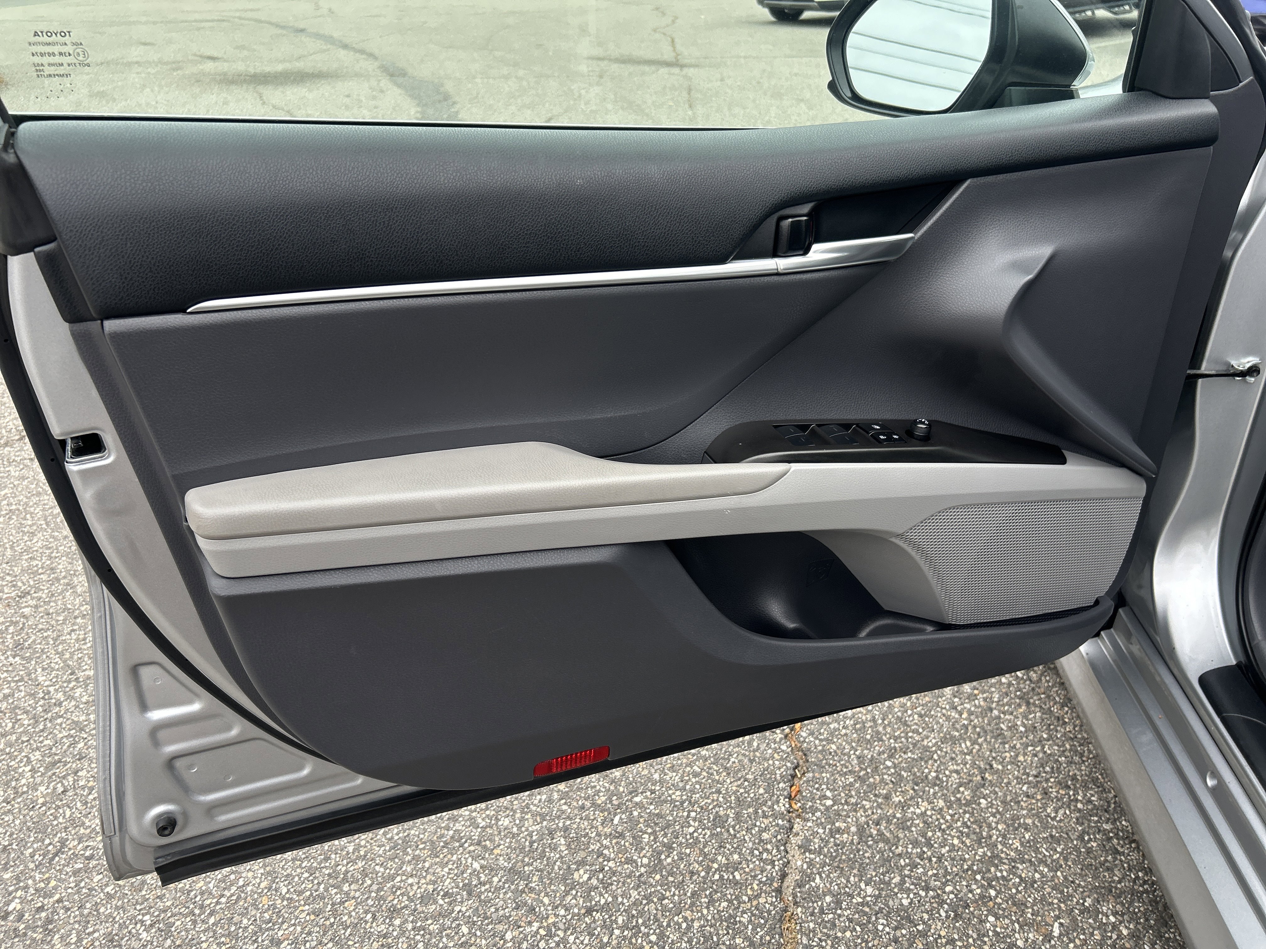 Used 2024 Toyota Camry LE image 15