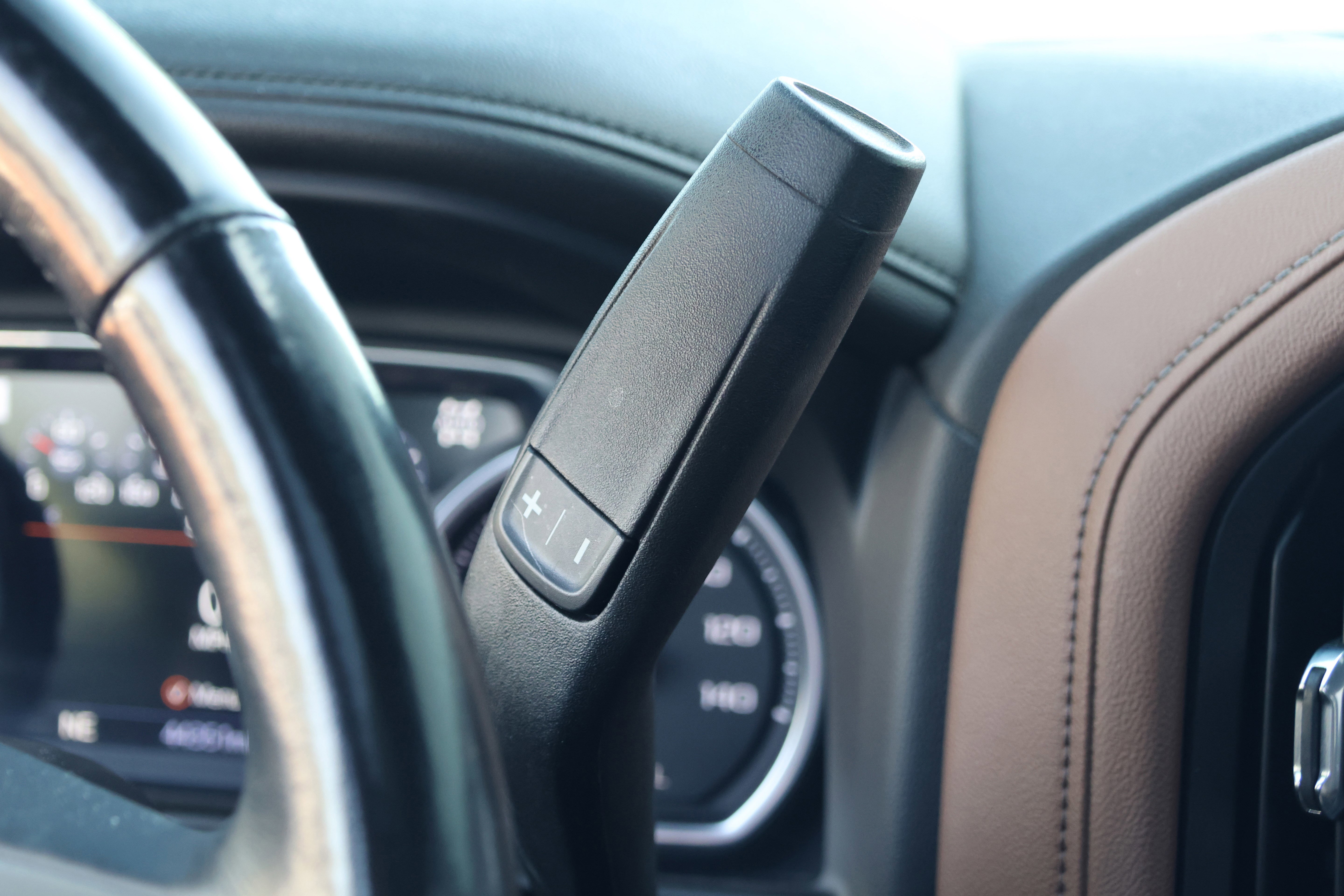 Used 2023 Chevrolet Silverado 2500 High Country w/ Z71 Off-Road Package AWD/4WD image 24