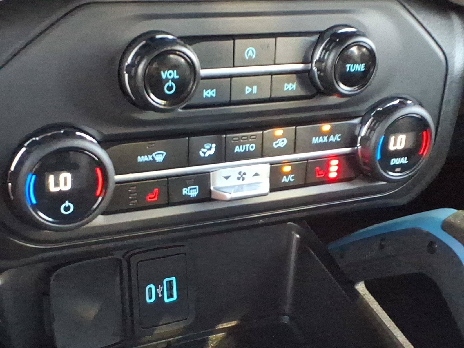 Used 2023 Ford Bronco Wildtrak AWD/4WD image 17