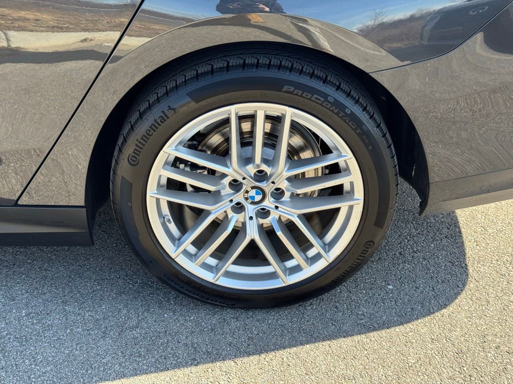 Certified 2025 BMW 530i xDrive AWD/4WD image 8