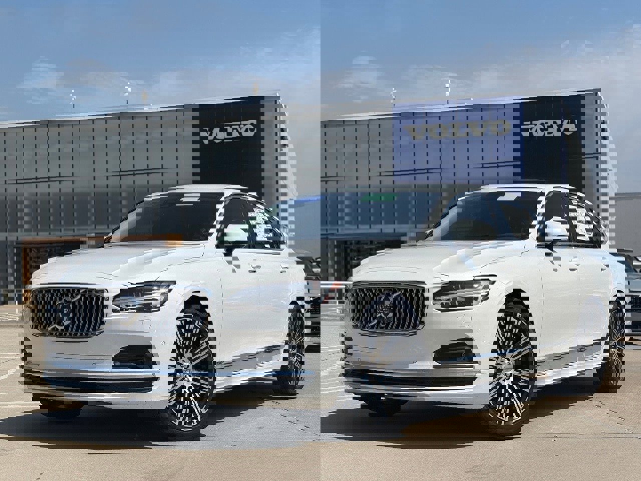 New 2025 Volvo S90 B6 Plus