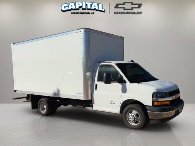 New 2024 Chevrolet Express 4500 w/ Power Convenience Package RWD image 7