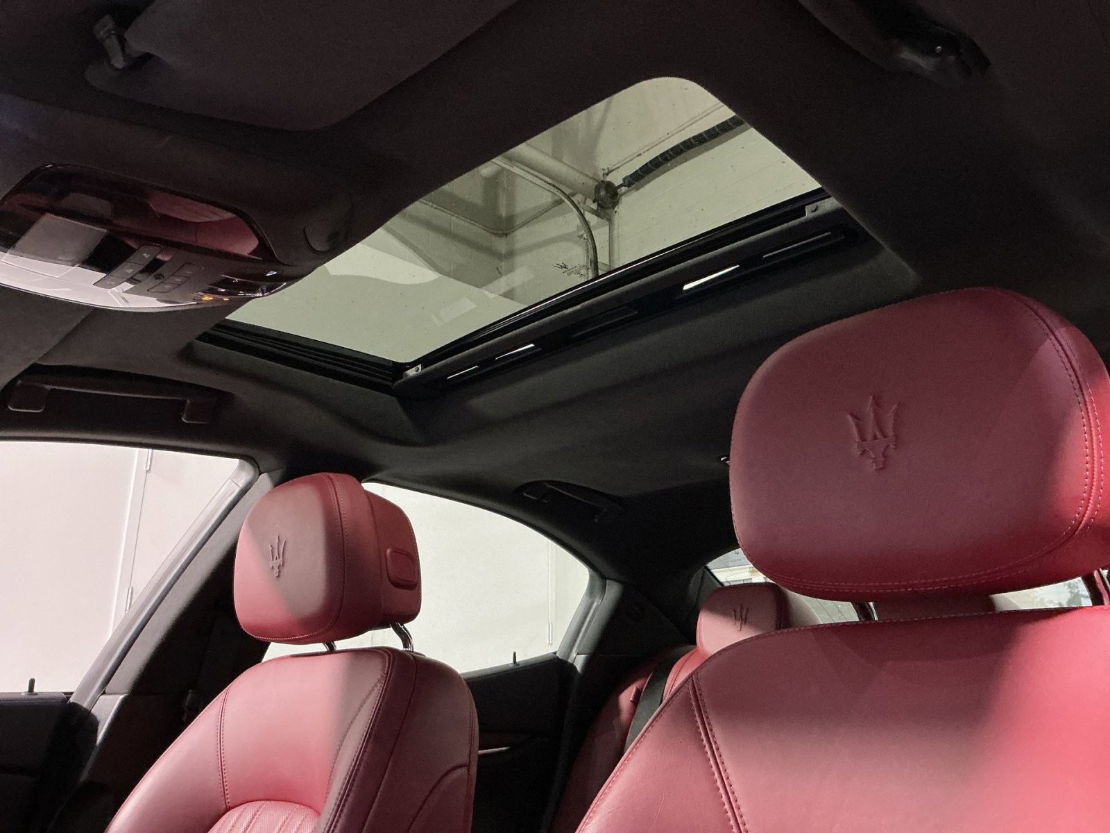 Used 2021 Maserati Ghibli S Q4 AWD/4WD image 24