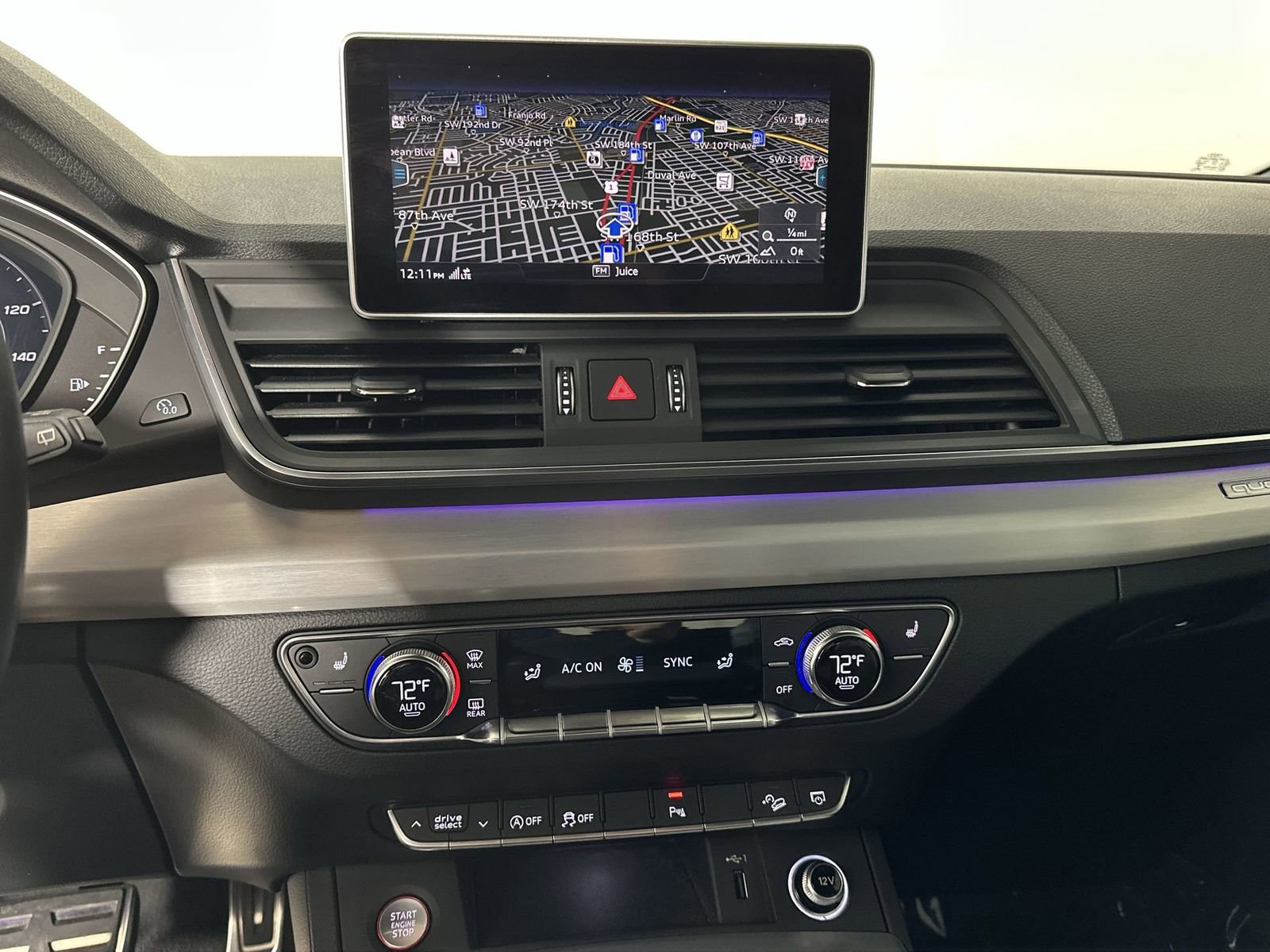 Used 2018 Audi SQ5 Prestige w/ Prestige Package image 25