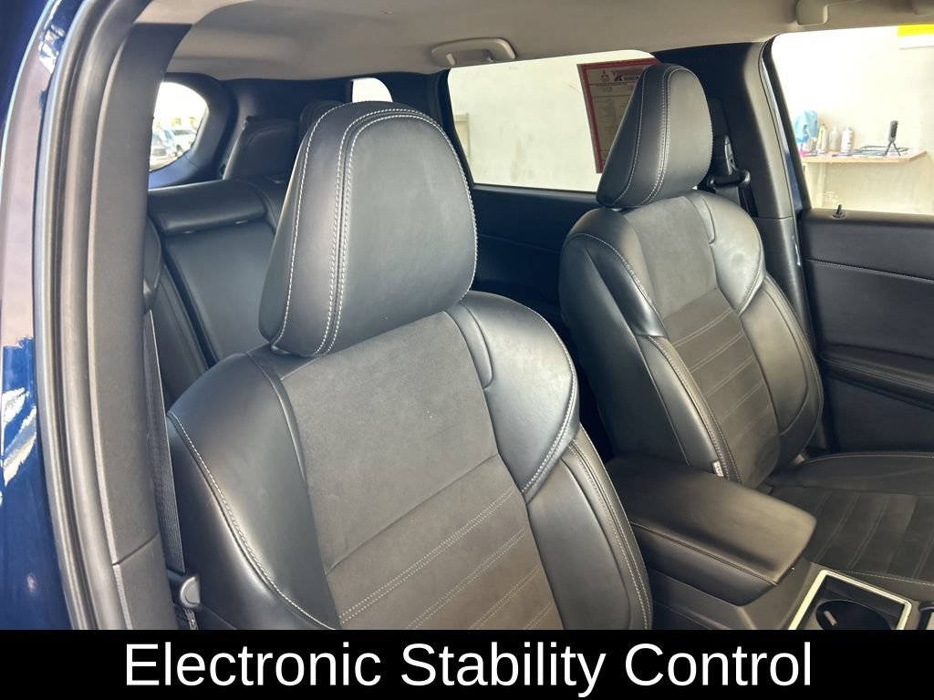 Used 2024 Mitsubishi Outlander SE Black Edition AWD/4WD image 23