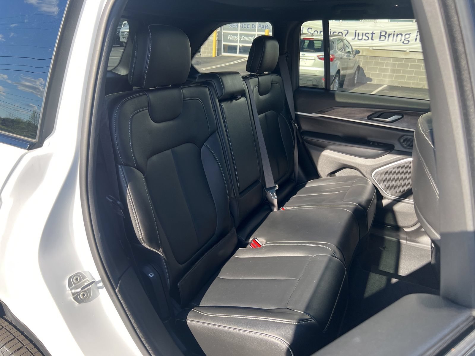 Used 2024 Jeep Grand Cherokee Limited 4xe AWD/4WD image 47
