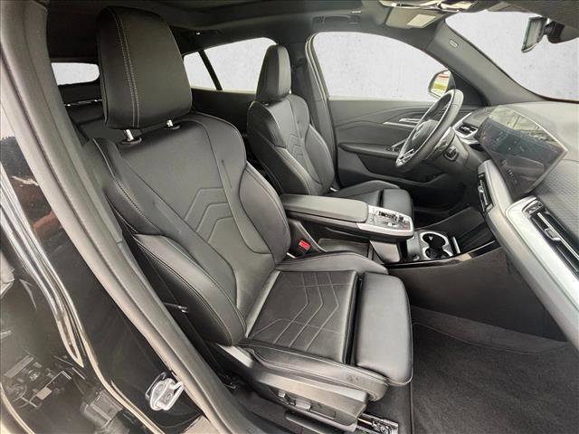 Used 2025 BMW X2 xDrive28i image 21