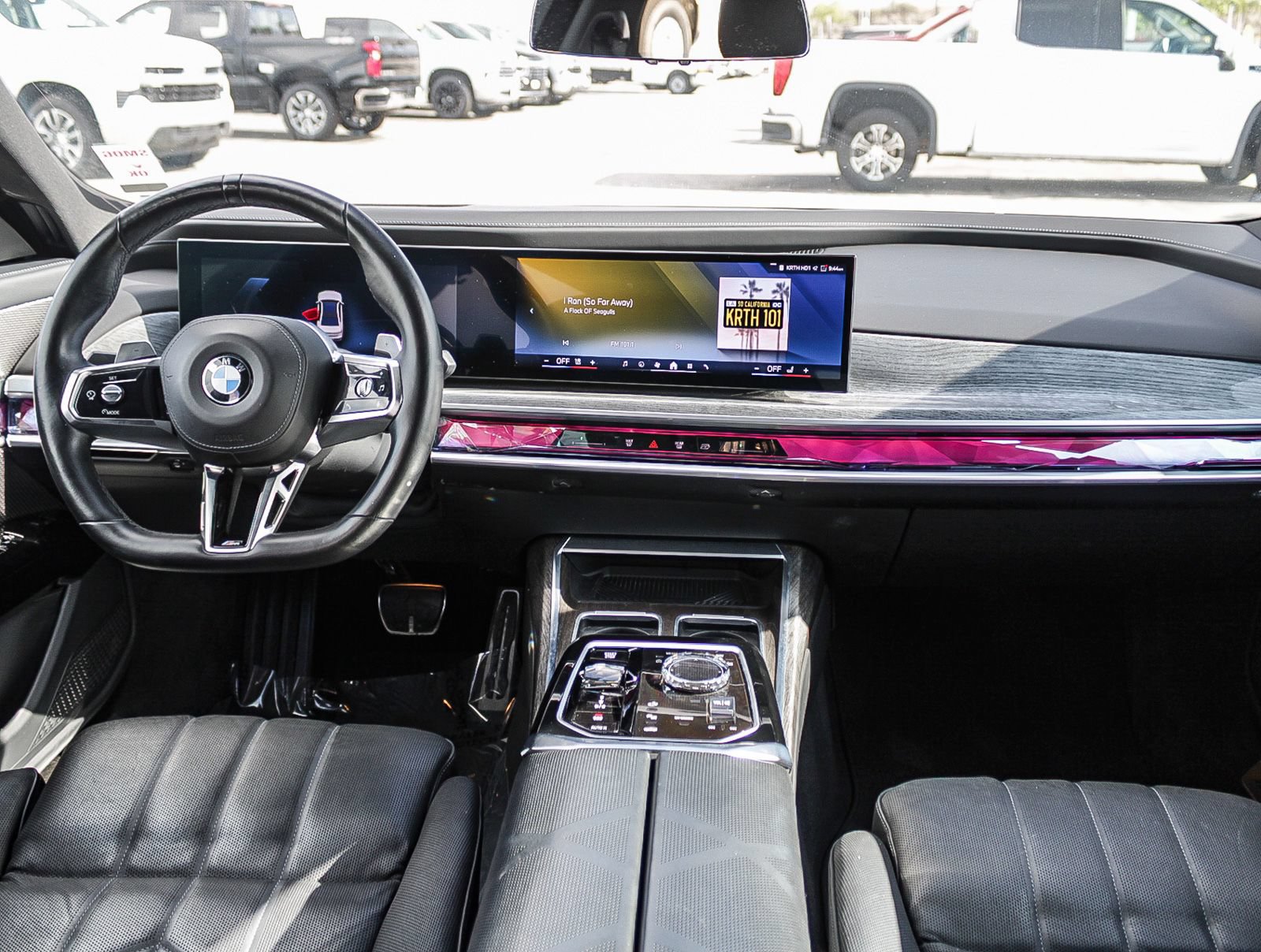 Used 2025 BMW 740i RWD image 12
