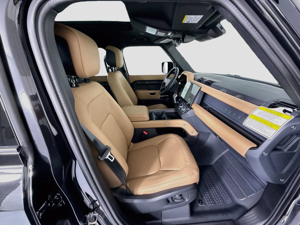New 2026 Land Rover Defender 110 X-Dynamic SE AWD/4WD image 22
