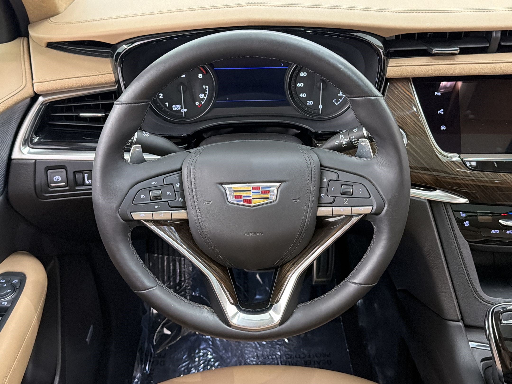 Used 2023 Cadillac XT6 Sport w/ Platinum Package AWD/4WD image 11