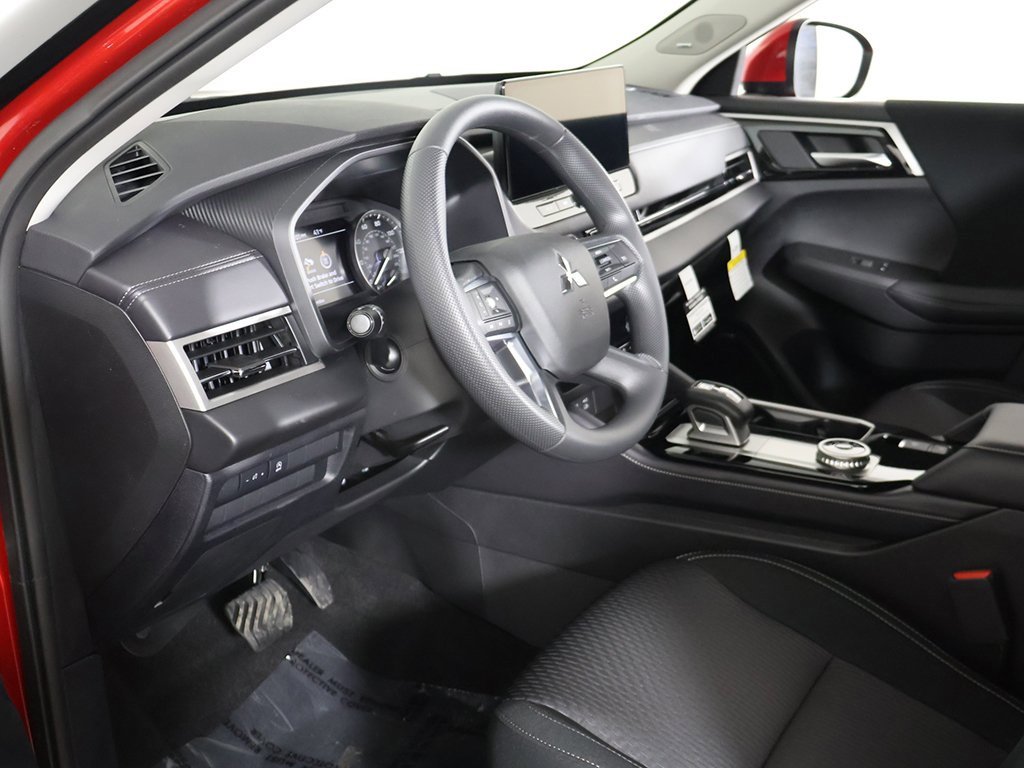 New 2026 Mitsubishi Outlander ES image 24