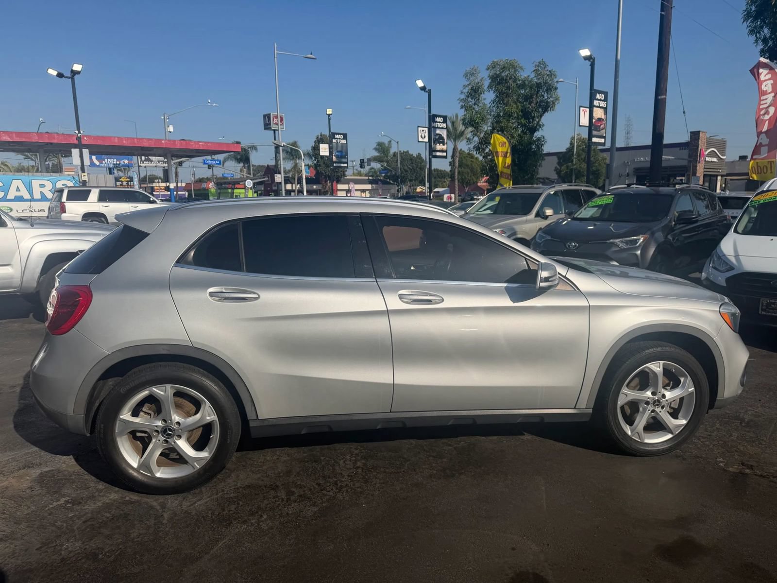 Used 2018 Mercedes-Benz GLA 250 4MATIC w/ Premium Package image 7