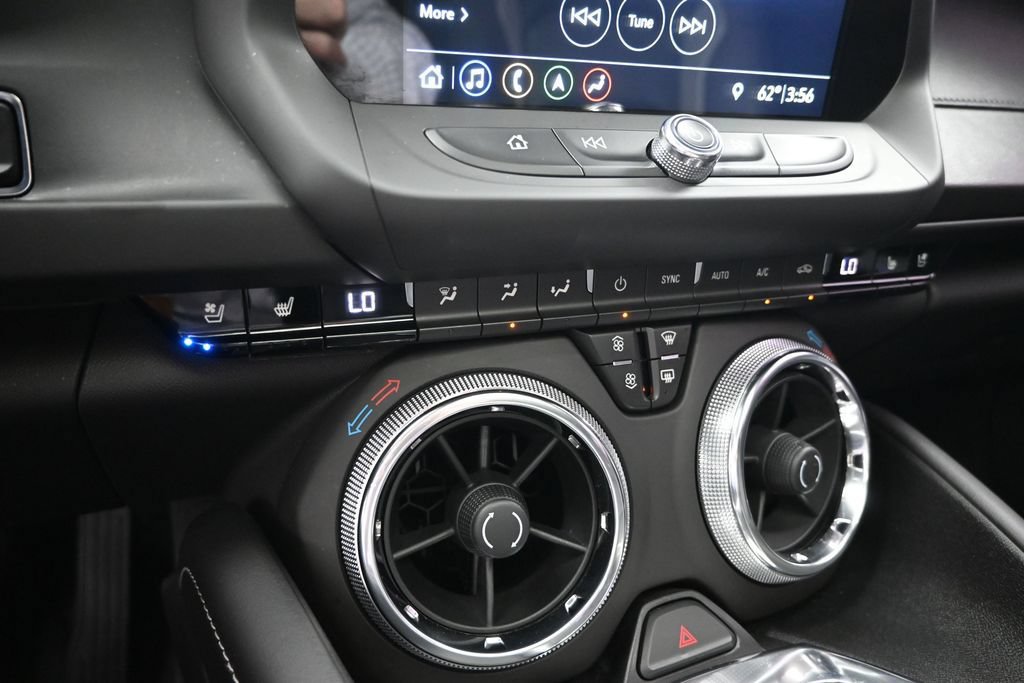 Used 2019 Chevrolet Camaro SS RWD image 12