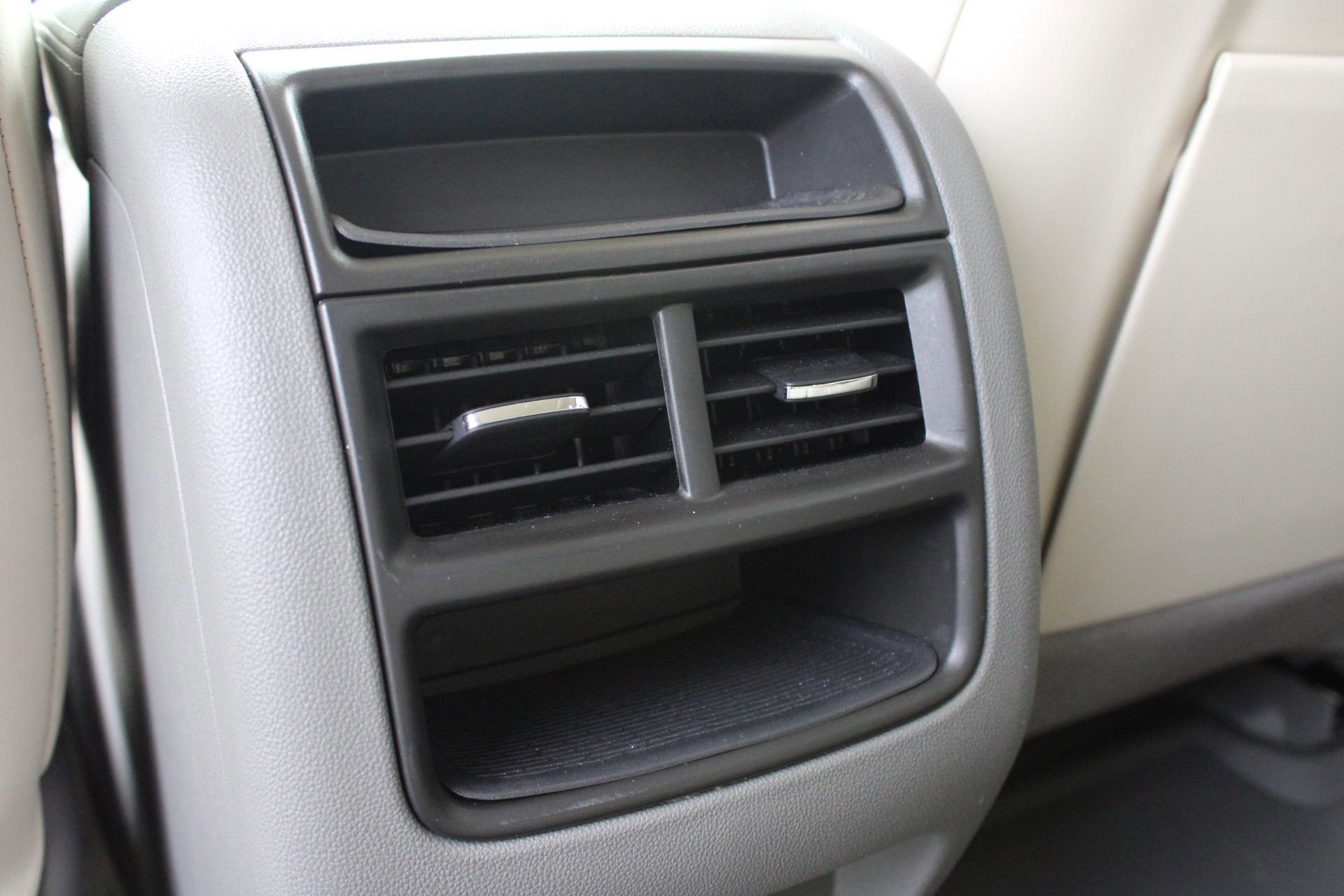 Used 2024 Cadillac XT5 Premium Luxury w/ LPO, Floor Liner Package AWD/4WD image 23