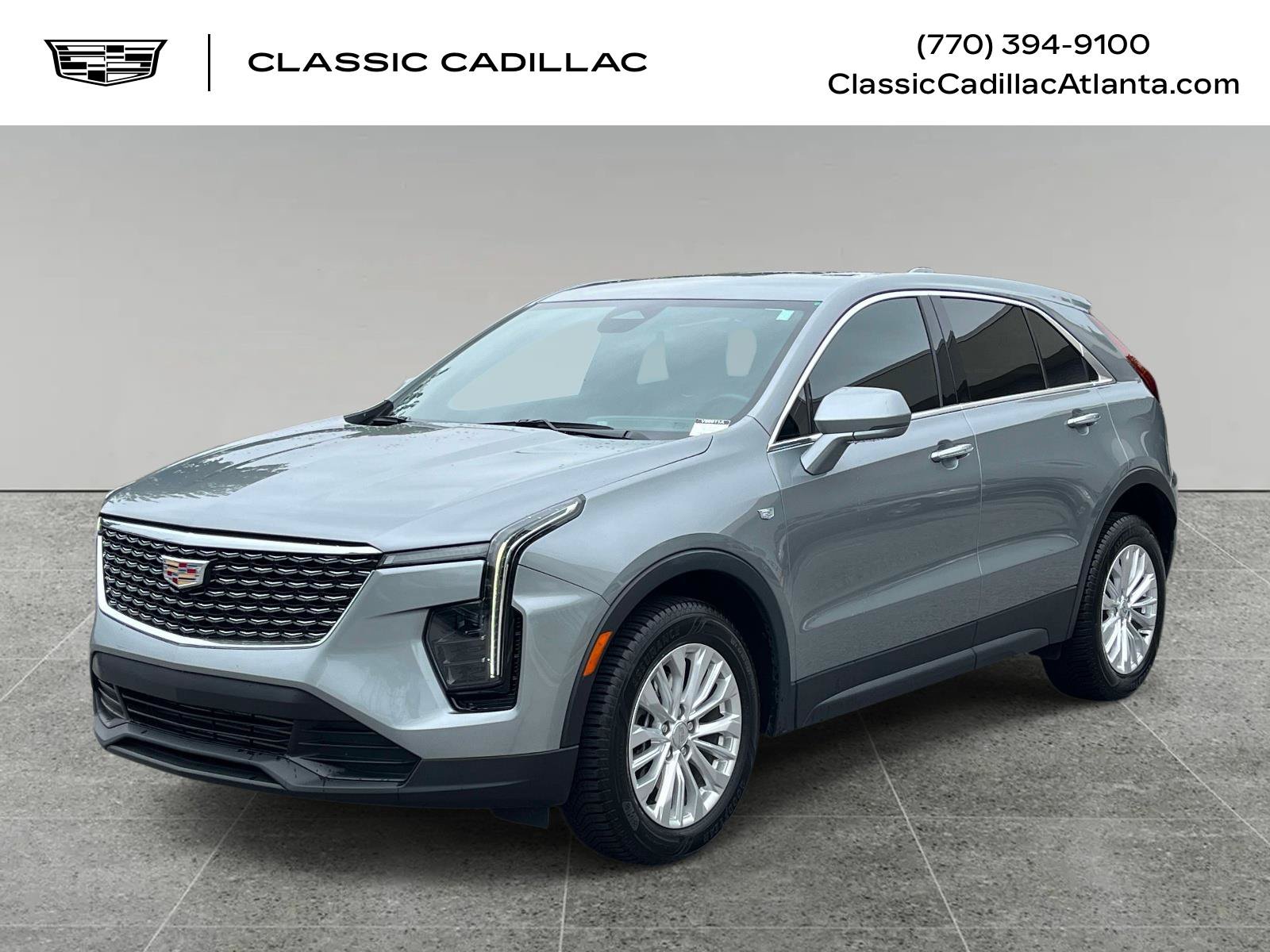 Used 2024 Cadillac XT4 Luxury w/ Trailering Package FWD image 1