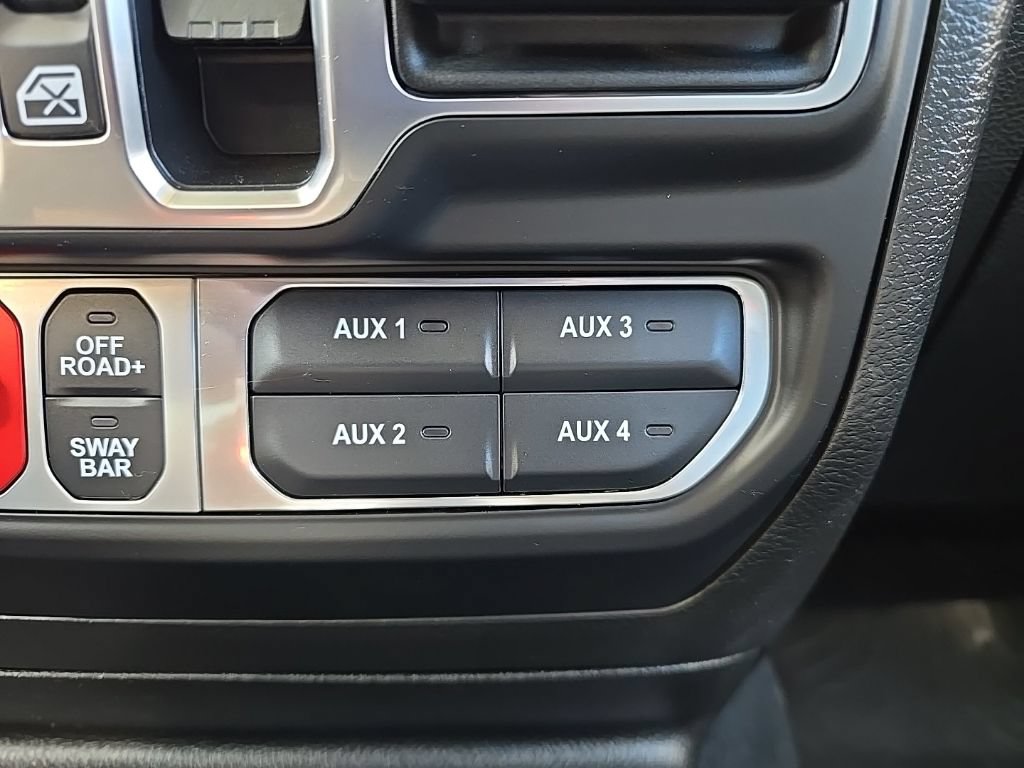 Used 2023 Jeep Gladiator Rubicon w/ Cold Weather Group AWD/4WD image 27