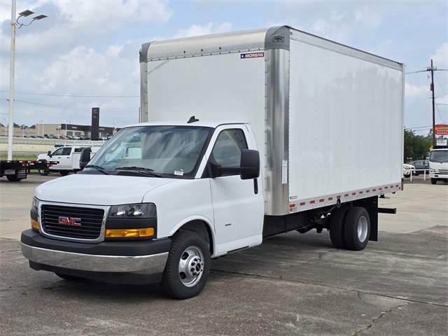 New 2024 GMC Savana 3500 Extended w/ Power Convenience Package