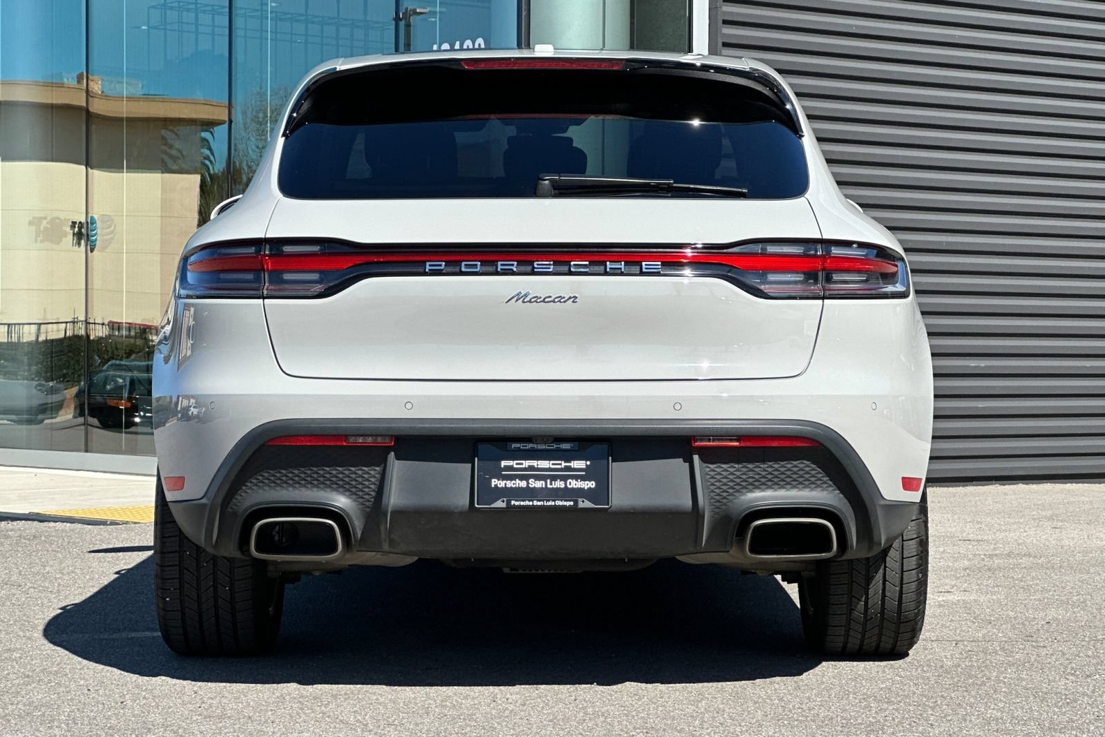 Used 2025 Porsche Macan AWD/4WD image 7