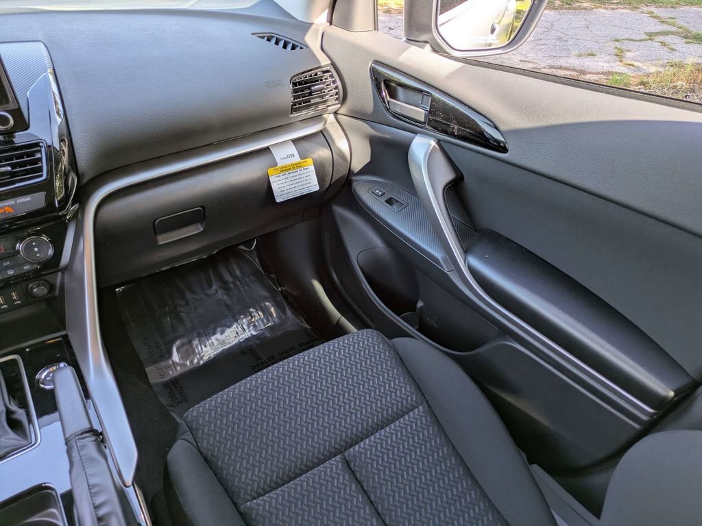 New 2026 Mitsubishi Eclipse Cross ES AWD/4WD image 17