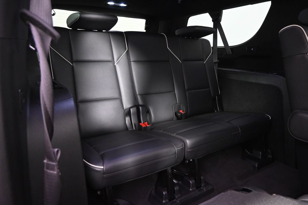 Used 2022 Cadillac Escalade ESV Premium Luxury w/ Performance Package AWD/4WD image 19