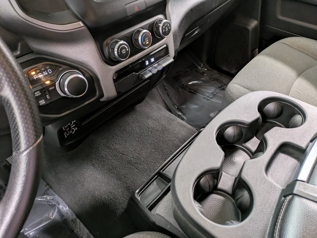 Used 2024 RAM 2500 Tradesman w/ Chrome Appearance Group image 13