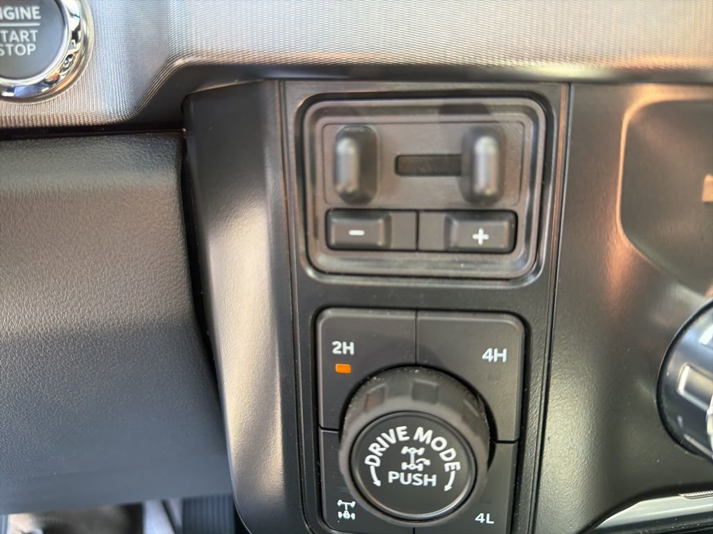 Used 2026 Ford F350 Platinum w/ Tremor Off-Road Package image 22