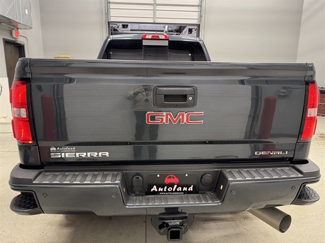 Used 2018 GMC Sierra 3500 Denali w/ Duramax Plus Package image 6