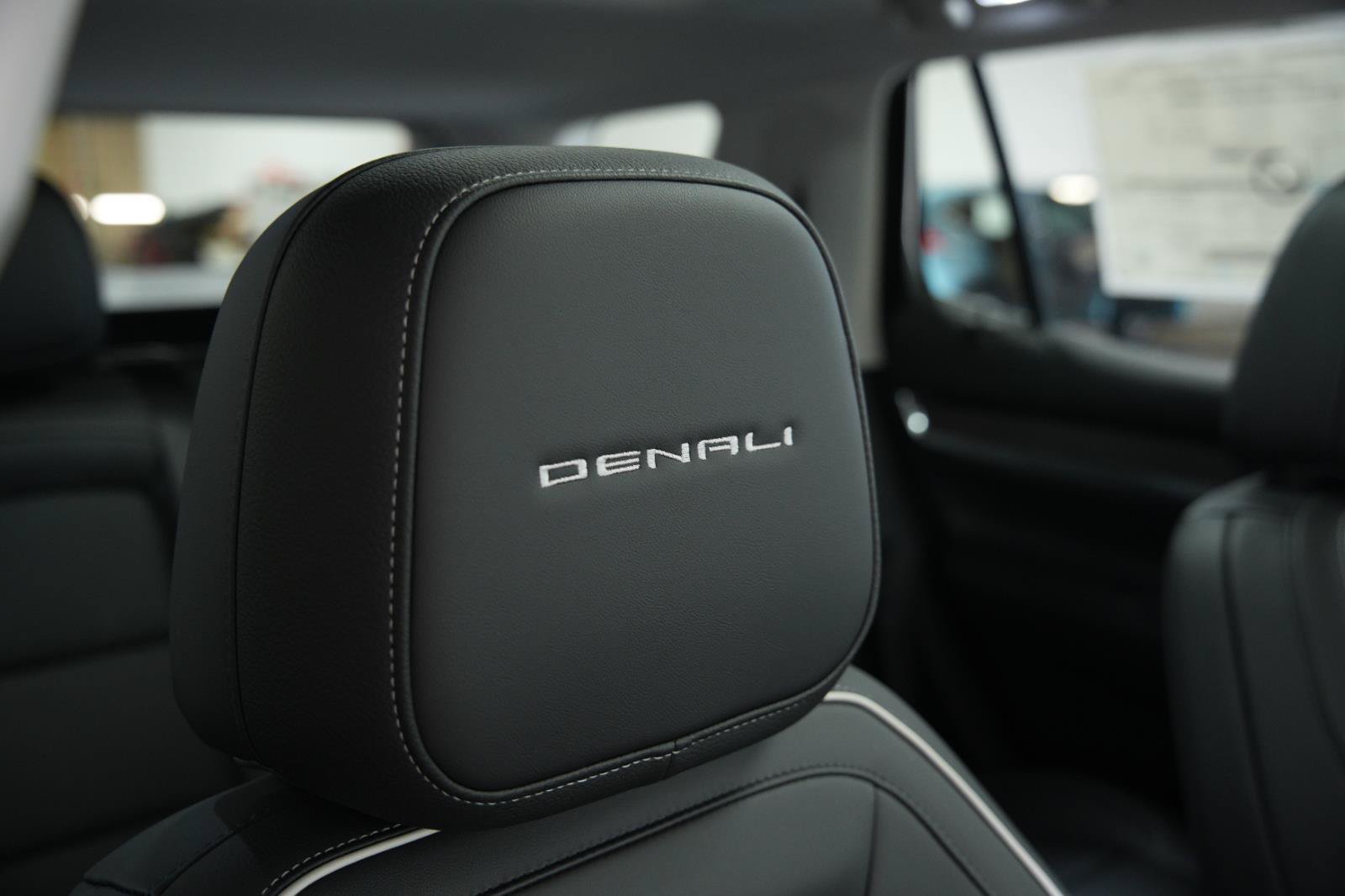New 2026 GMC Terrain Denali w/ LPO, Floor Liner Package AWD/4WD image 24