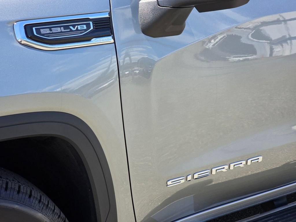 Used 2025 GMC Sierra 1500 SLT w/ SLT Premium Package AWD/4WD image 10