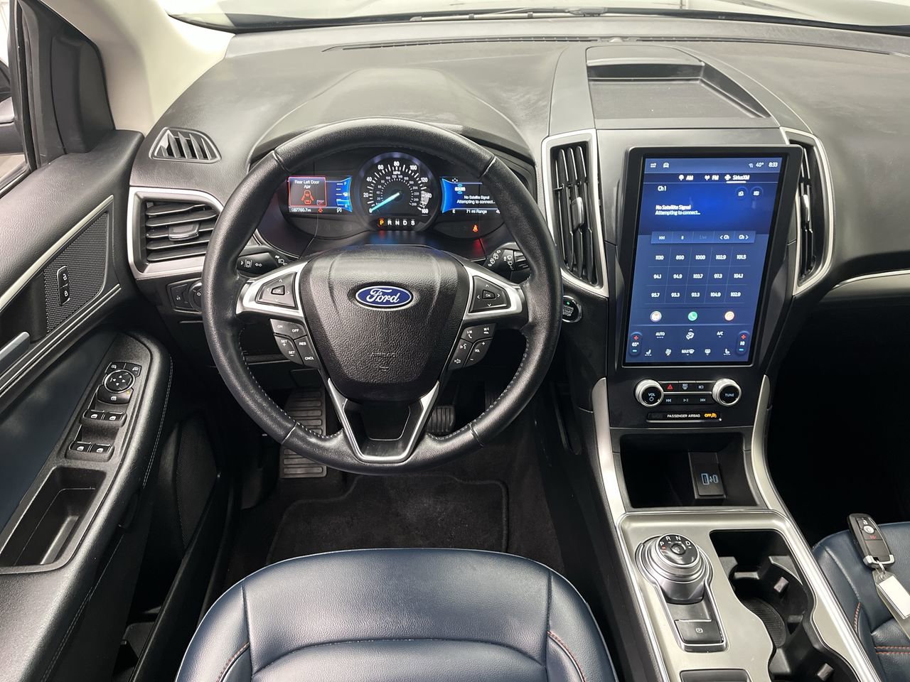Used 2023 Ford Edge SEL w/ Sport Appearance Package image 12
