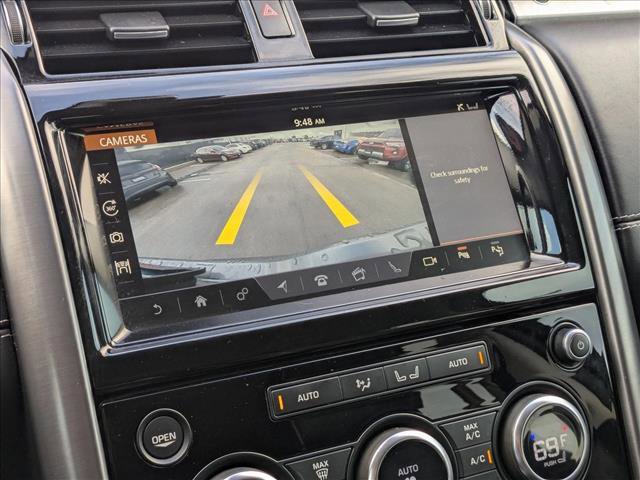 Used 2017 Land Rover Discovery First Edition image 12