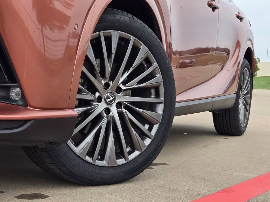 Used 2023 Lexus RX 350 FWD w/ Accessory Package (Z1) image 8