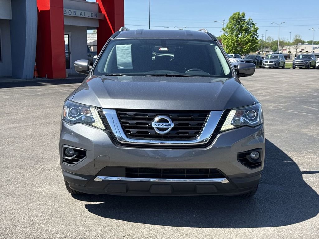 Used 2020 Nissan Pathfinder SV image 16