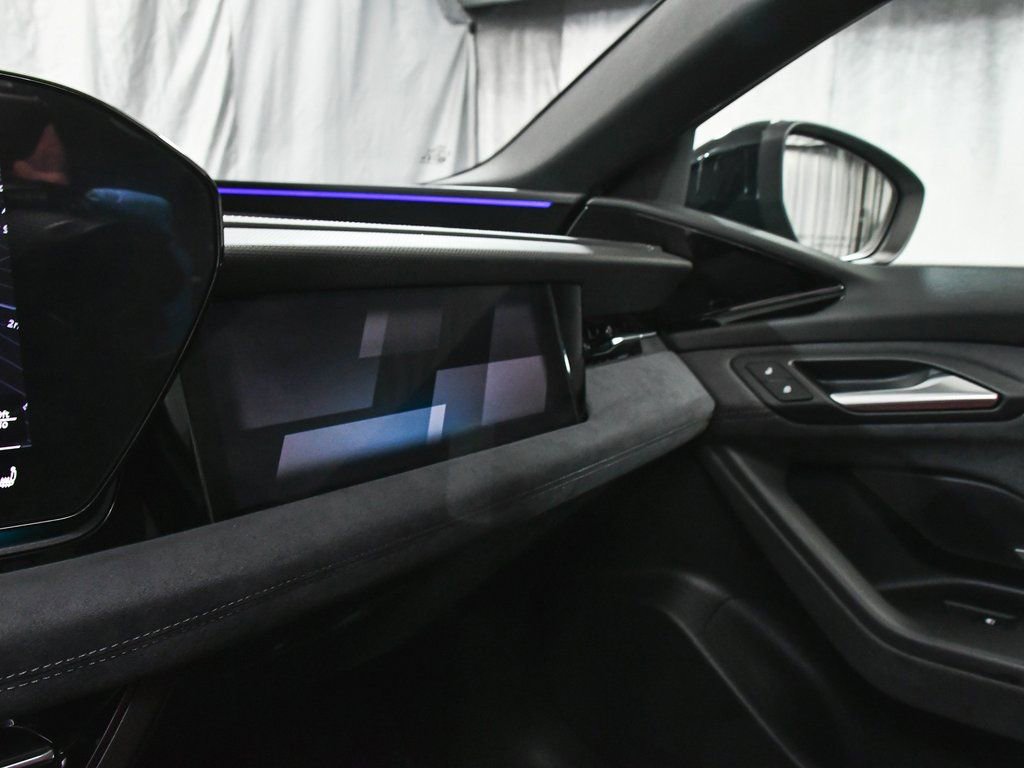 Used 2025 Audi S6 e-tron Prestige w/ 21" Black Optic Package image 52