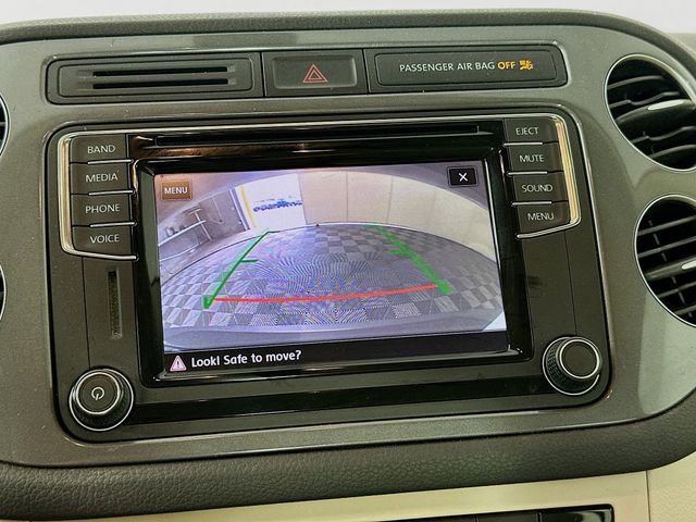 Used 2017 Volkswagen Tiguan S image 13